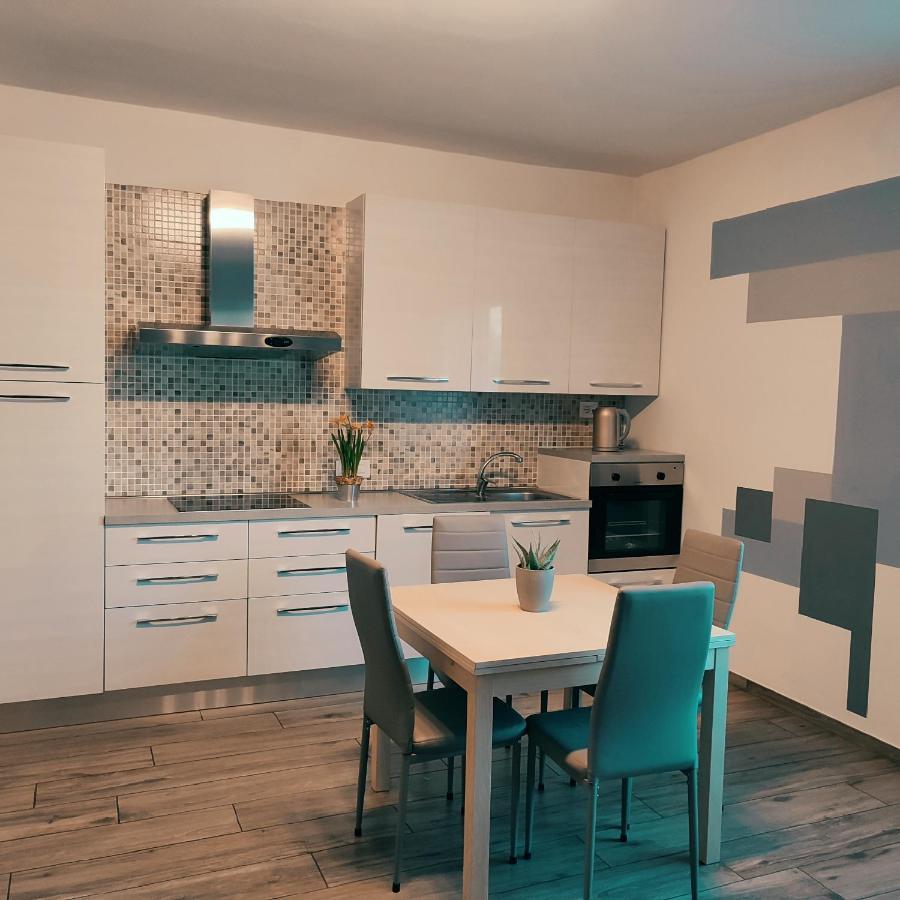 Casa Vacanze Da Marti Tirano Eksteriør billede