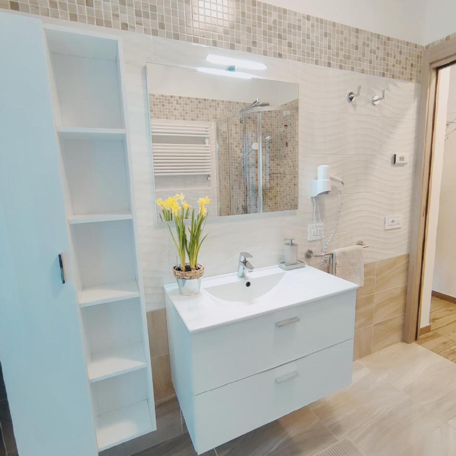 Casa Vacanze Da Marti Tirano Eksteriør billede